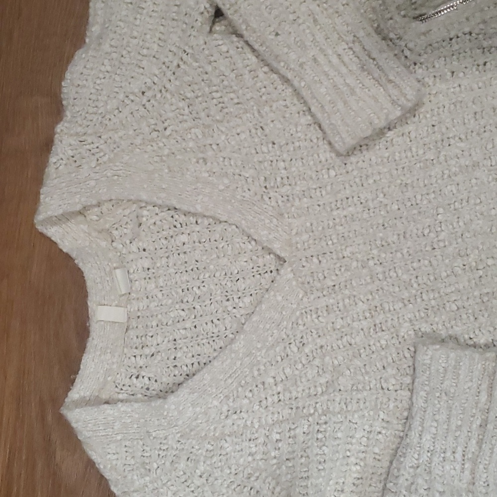 MOTH ANTHROPOLGIE CHUNKY CROP sweater.    #5202